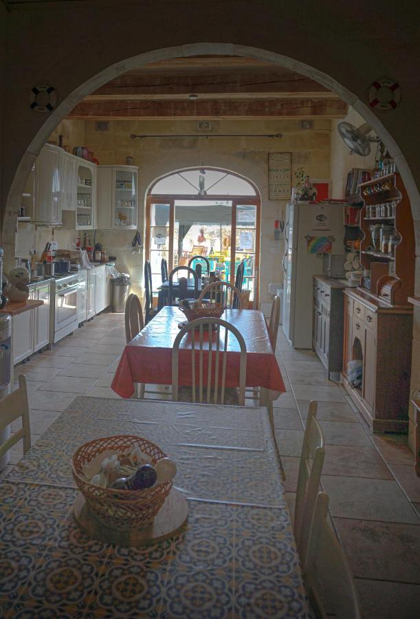 Ta' Lorenzo Guest House San Lawrenz Bagian luar foto