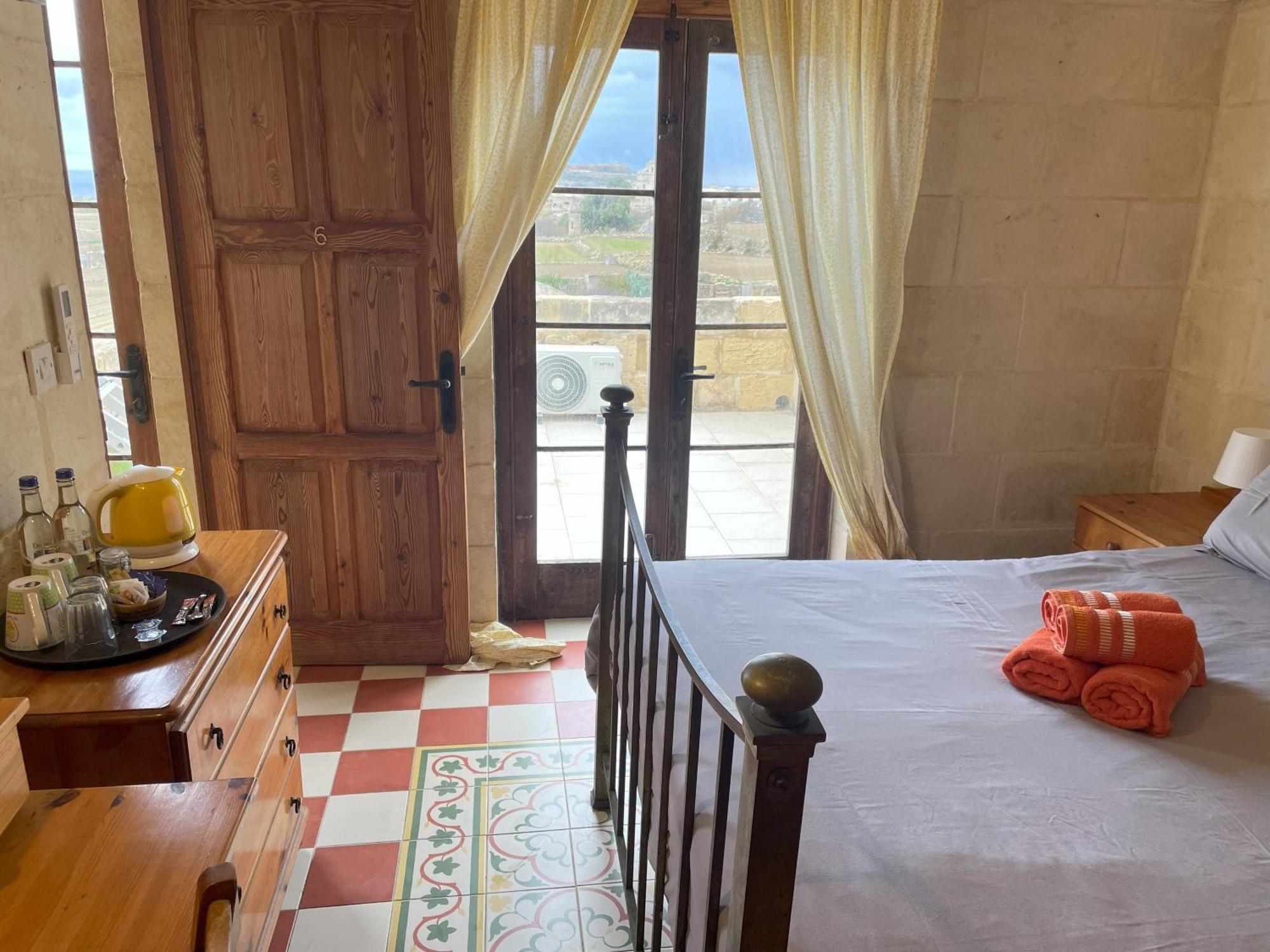Ta' Lorenzo Guest House San Lawrenz Bagian luar foto