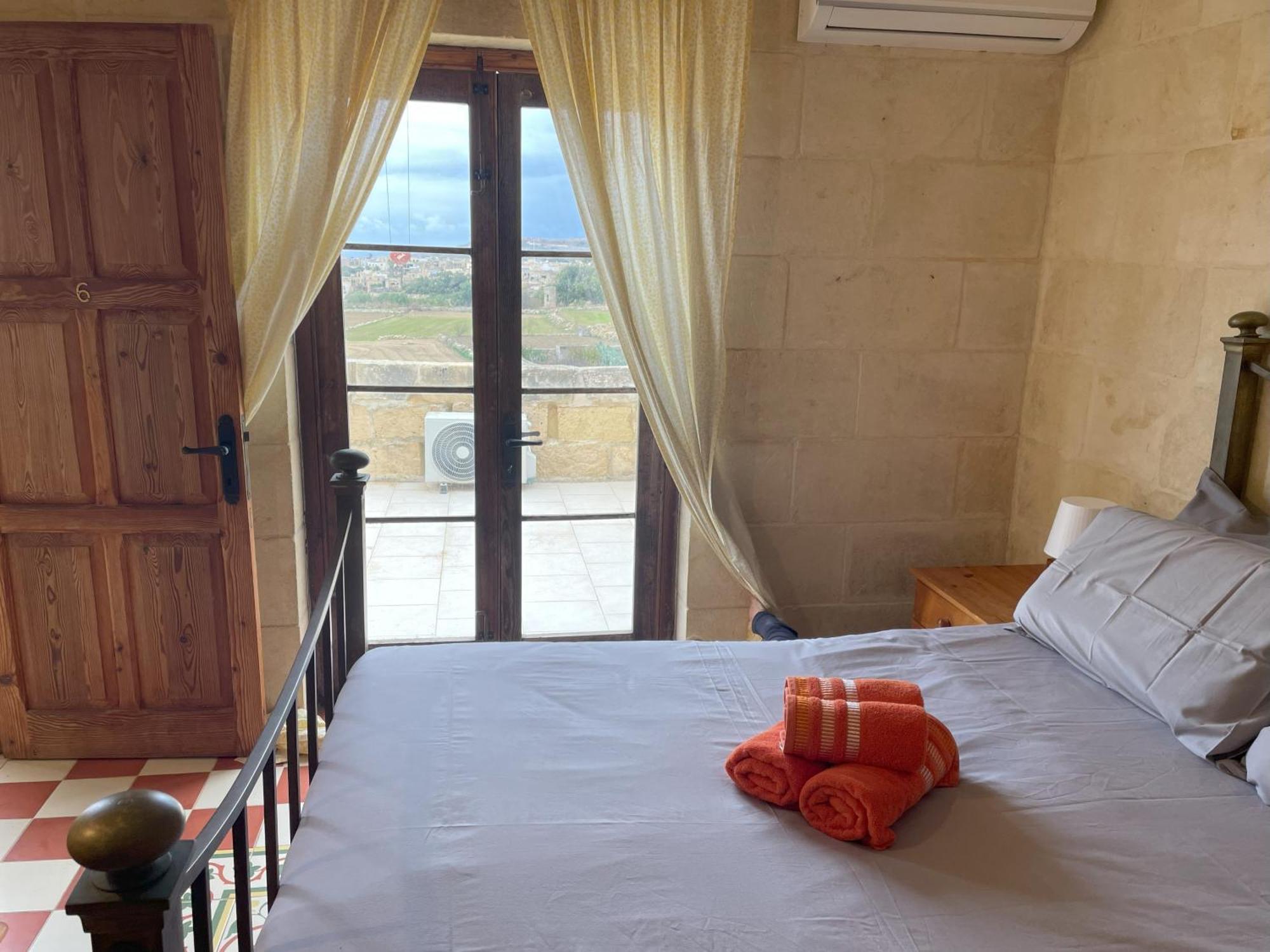 Ta' Lorenzo Guest House San Lawrenz Bagian luar foto