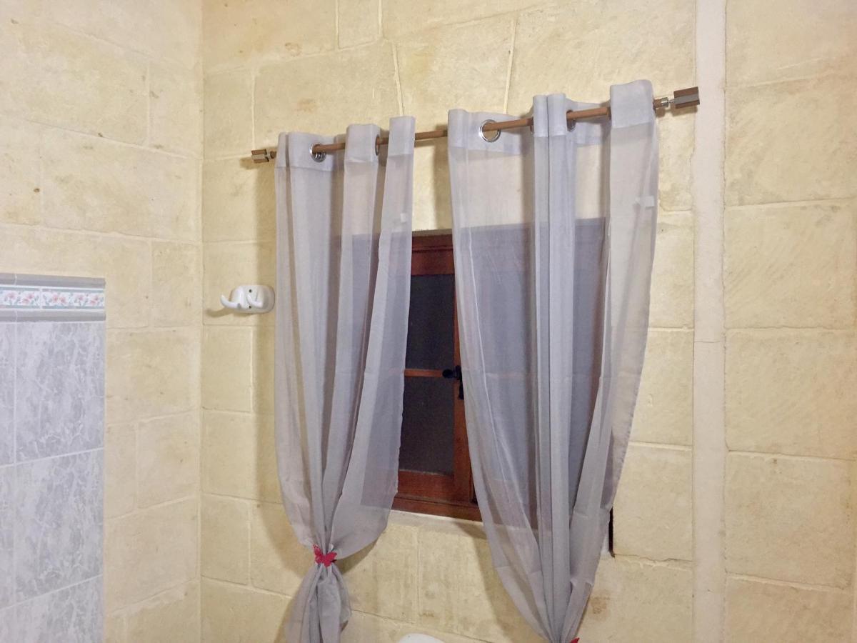 Ta' Lorenzo Guest House San Lawrenz Bagian luar foto