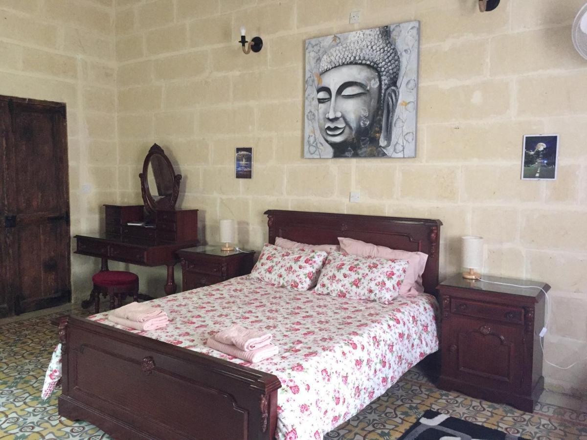 Ta' Lorenzo Guest House San Lawrenz Bagian luar foto